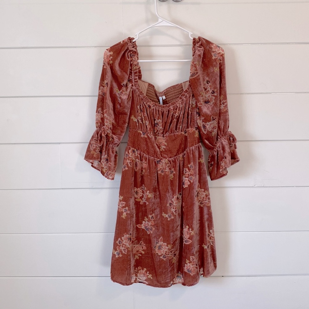 Lait Collection velvet floral mini dress. Perfect 60s spring vibes
